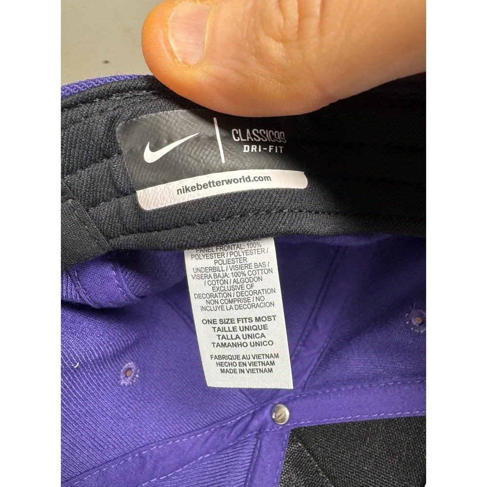 Nike Washington Huskies Verbiage Swoosh Flex DNA Purple Classic‎ 99 Hat